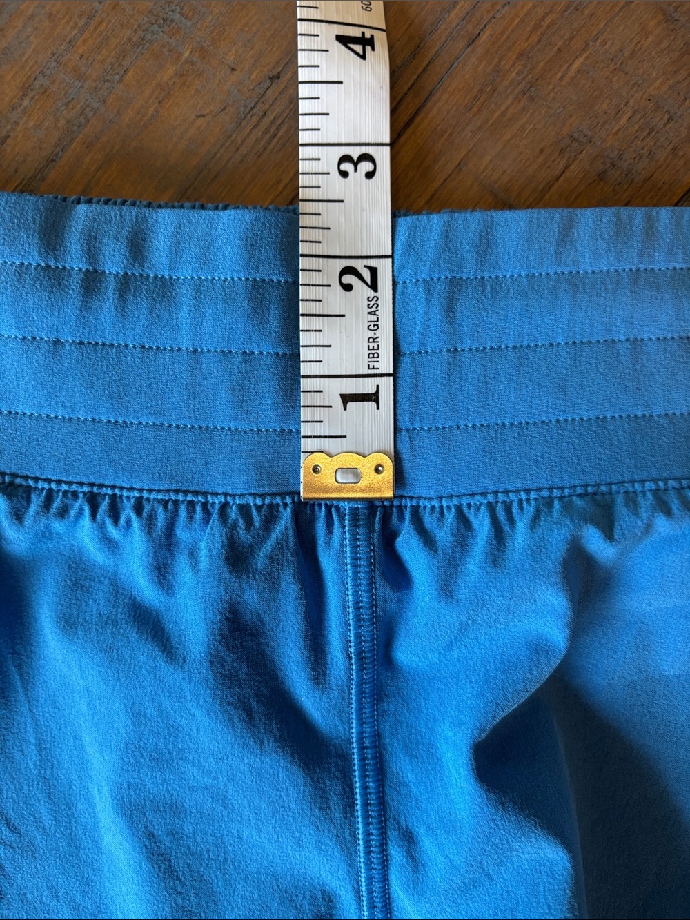 Lululemon size 4 high rise Cornflower Blue 2.5” inseam Hotty Hot shorts - Picture 12 of 16